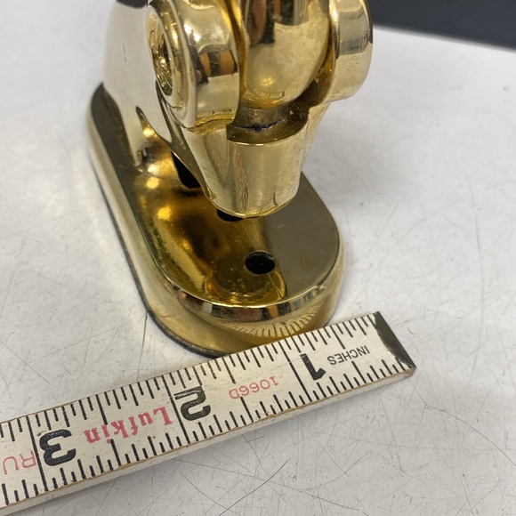 Royal Mark Embosser D'Elegance Gold Personal Manual Stamper - Picture 11 of 17